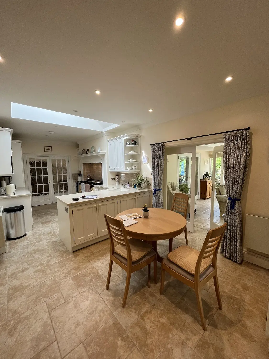 Traditional Ivory Painted Kitchen