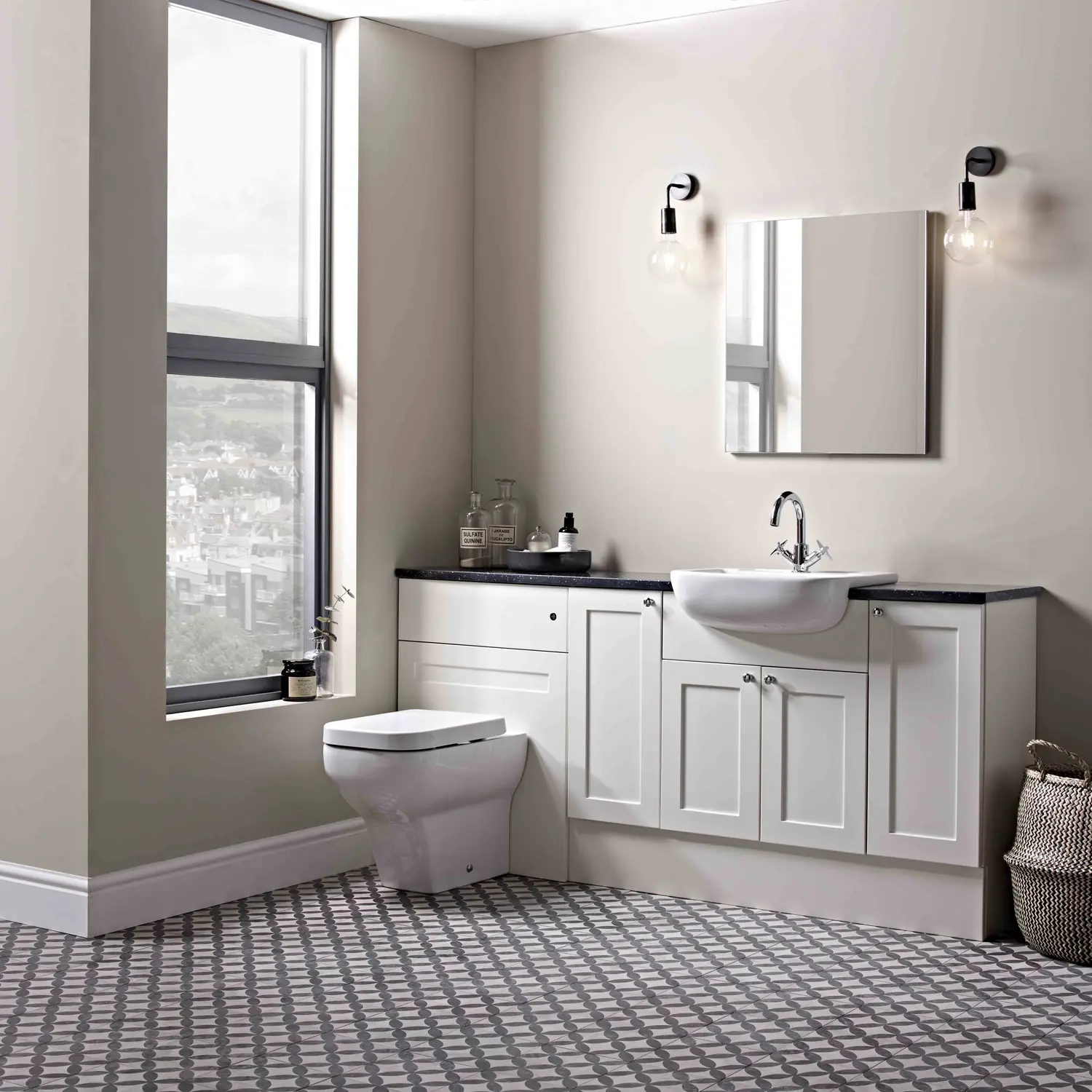 Stow fitted natural white standard run lifestyle