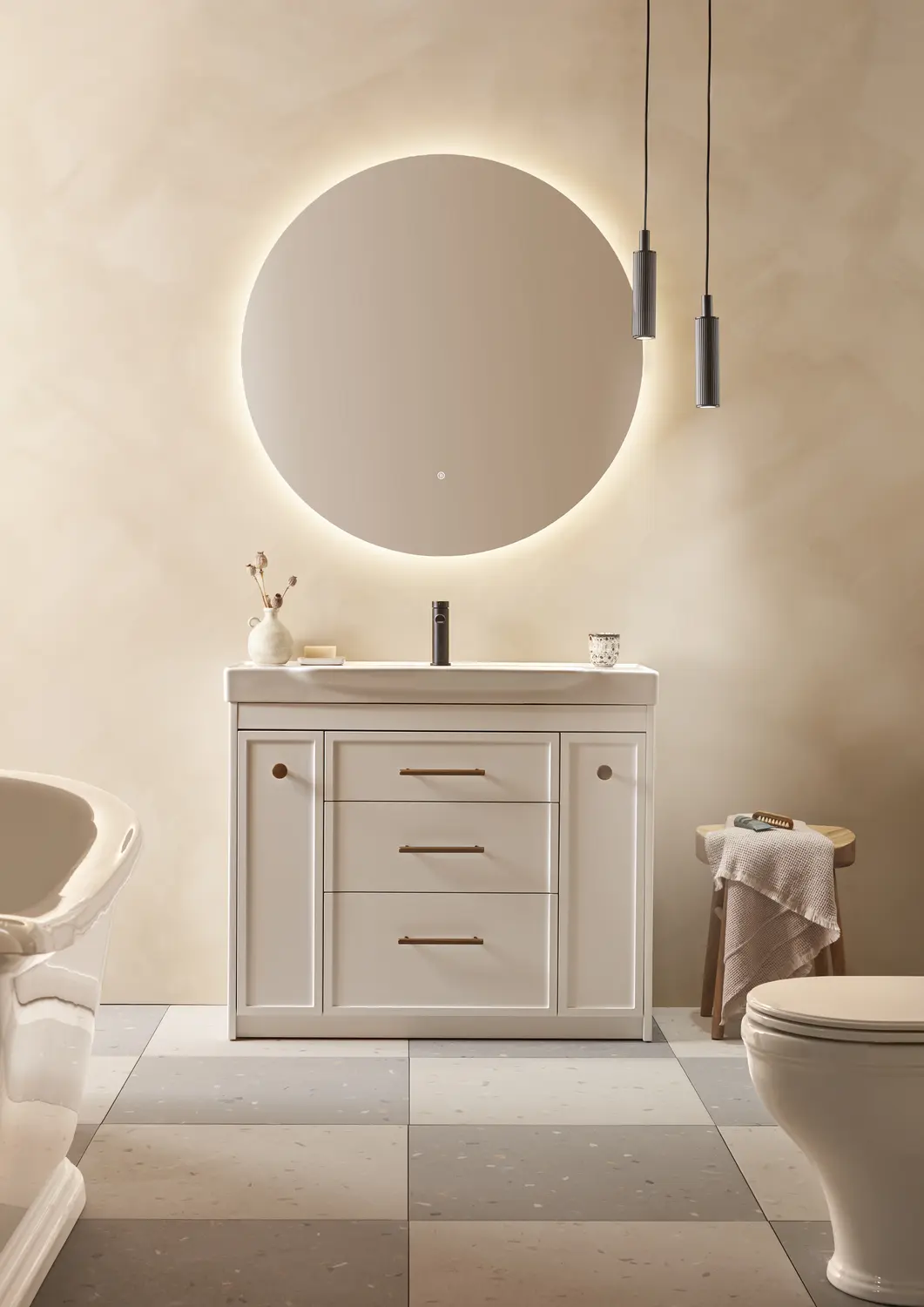 Concierge Matt White 1000mm Lifestyle