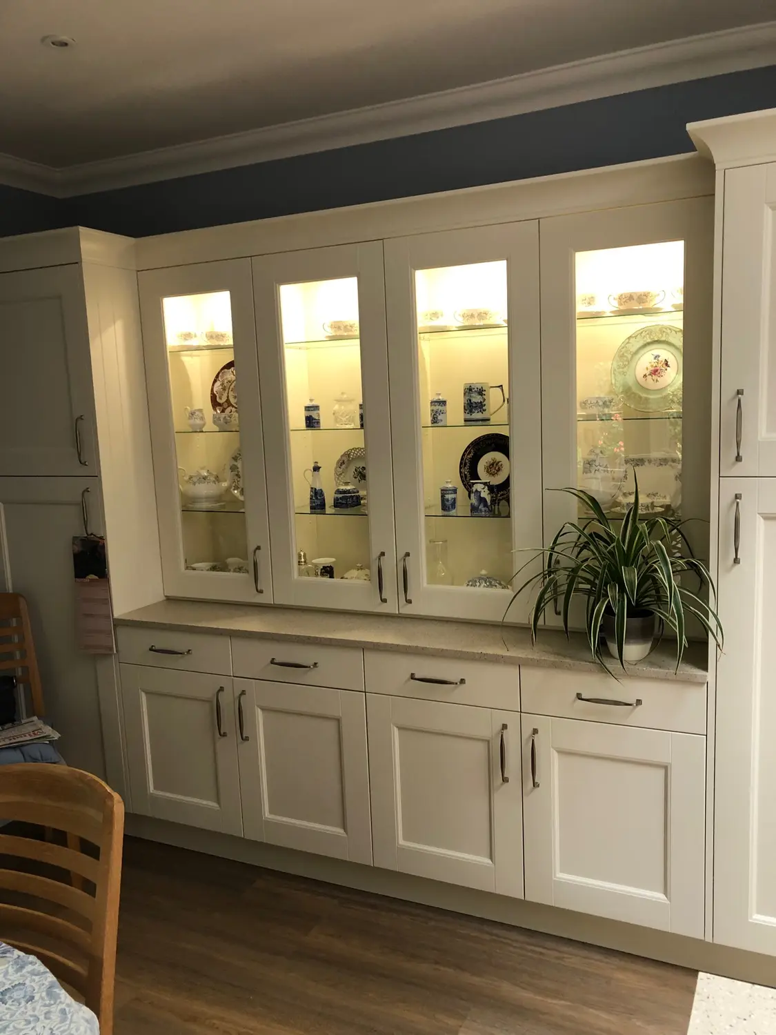 Traditional Ivory Painted Kitchen